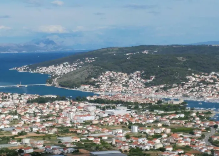 Διαμέρισμα Tina *