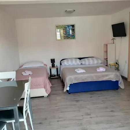 Apartment Tina *