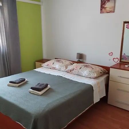 Apartment Tina *