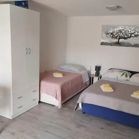 Tina Apartment Trogir