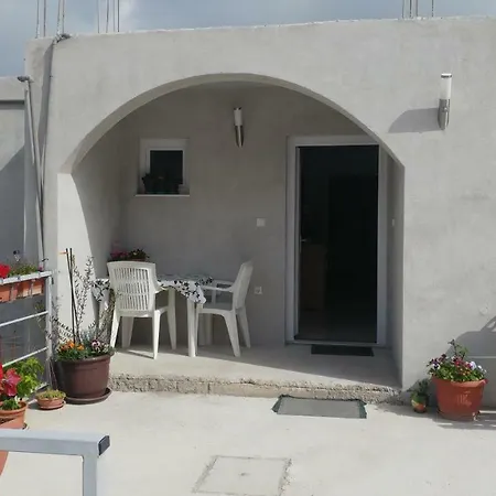 Apartment Tina