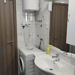 Tina Apartman *